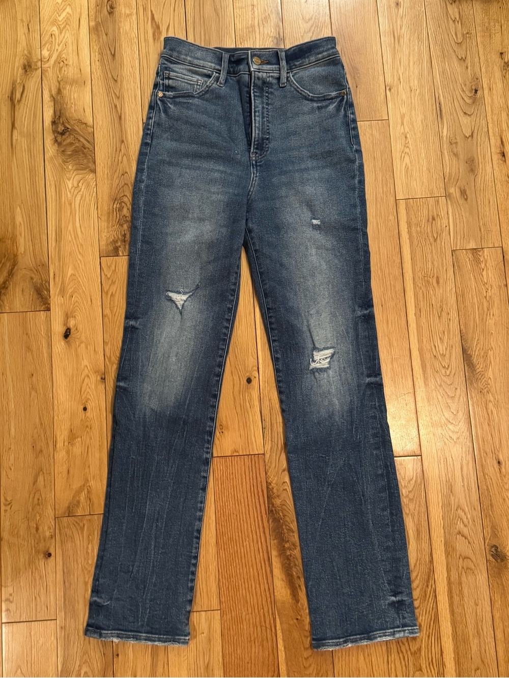 Express Women's Straight Leg Jeans in Faded Blue Wash